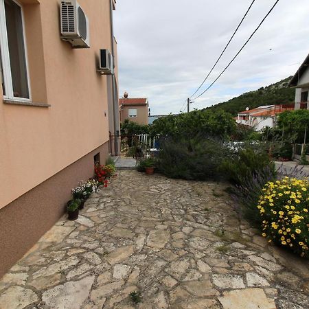 Apartment Sea View Saric Drage Extérieur photo