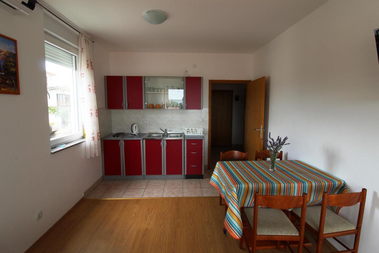 Apartment Sea View Saric Drage Extérieur photo
