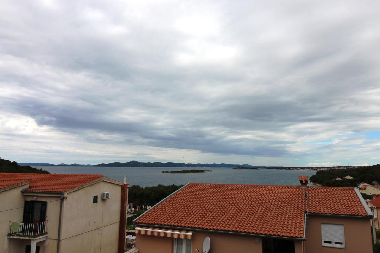 Apartment Sea View Saric Drage Extérieur photo