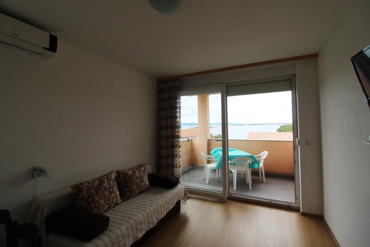 Apartment Sea View Saric Drage Extérieur photo