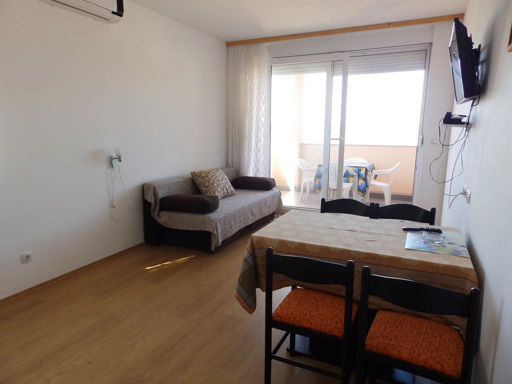Apartment Sea View Saric Drage Extérieur photo