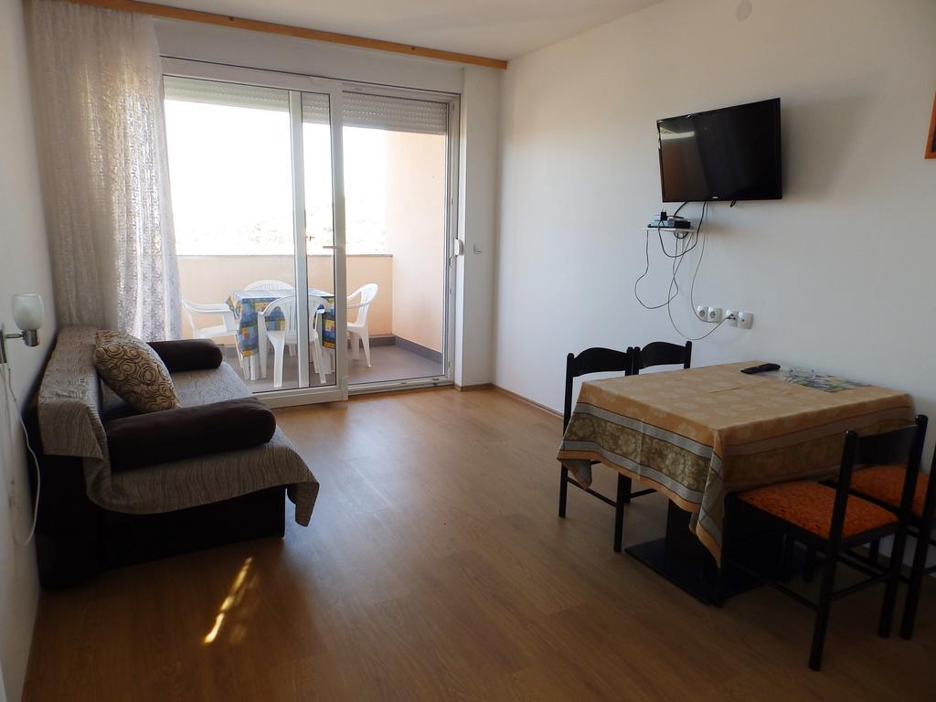Apartment Sea View Saric Drage Extérieur photo