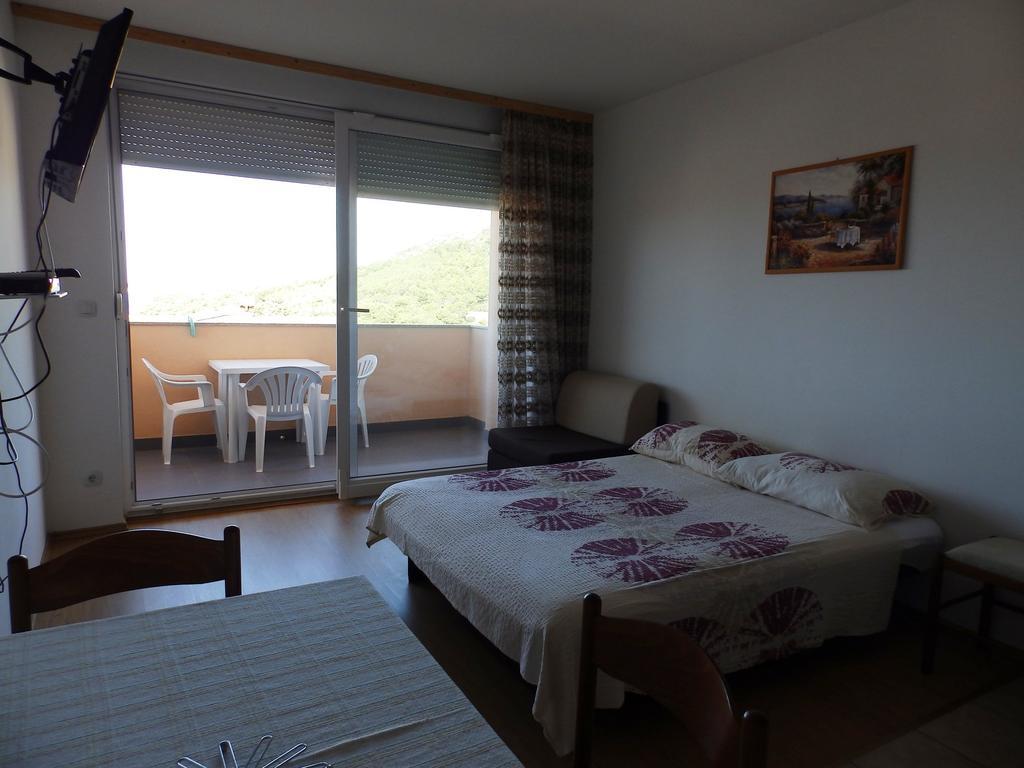 Apartment Sea View Saric Drage Extérieur photo